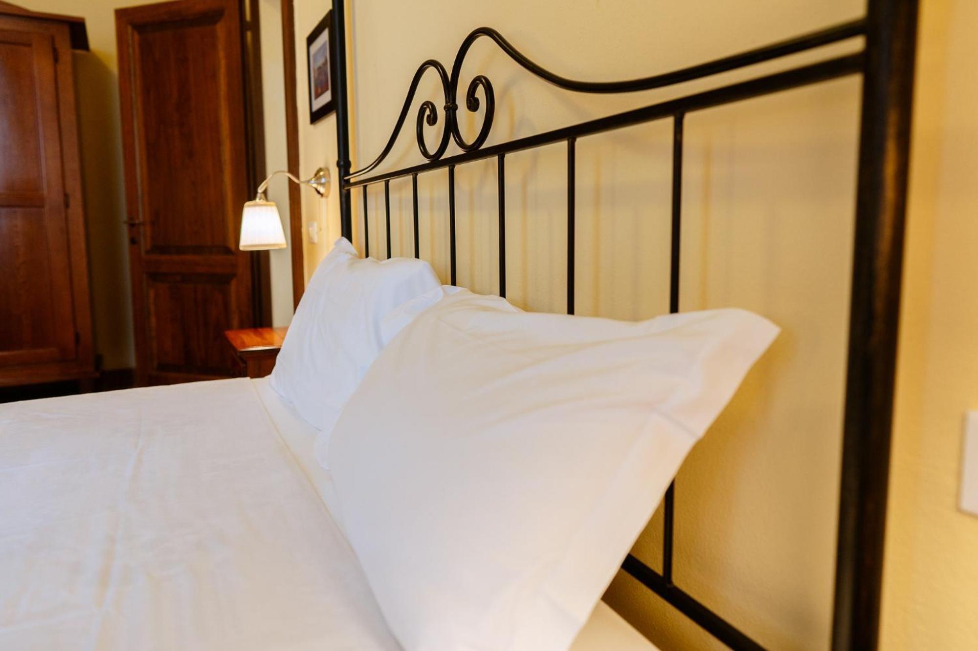 Villa Le Beringhe - Wine Pool & Relax Colle Val D'Elsa Exterior photo