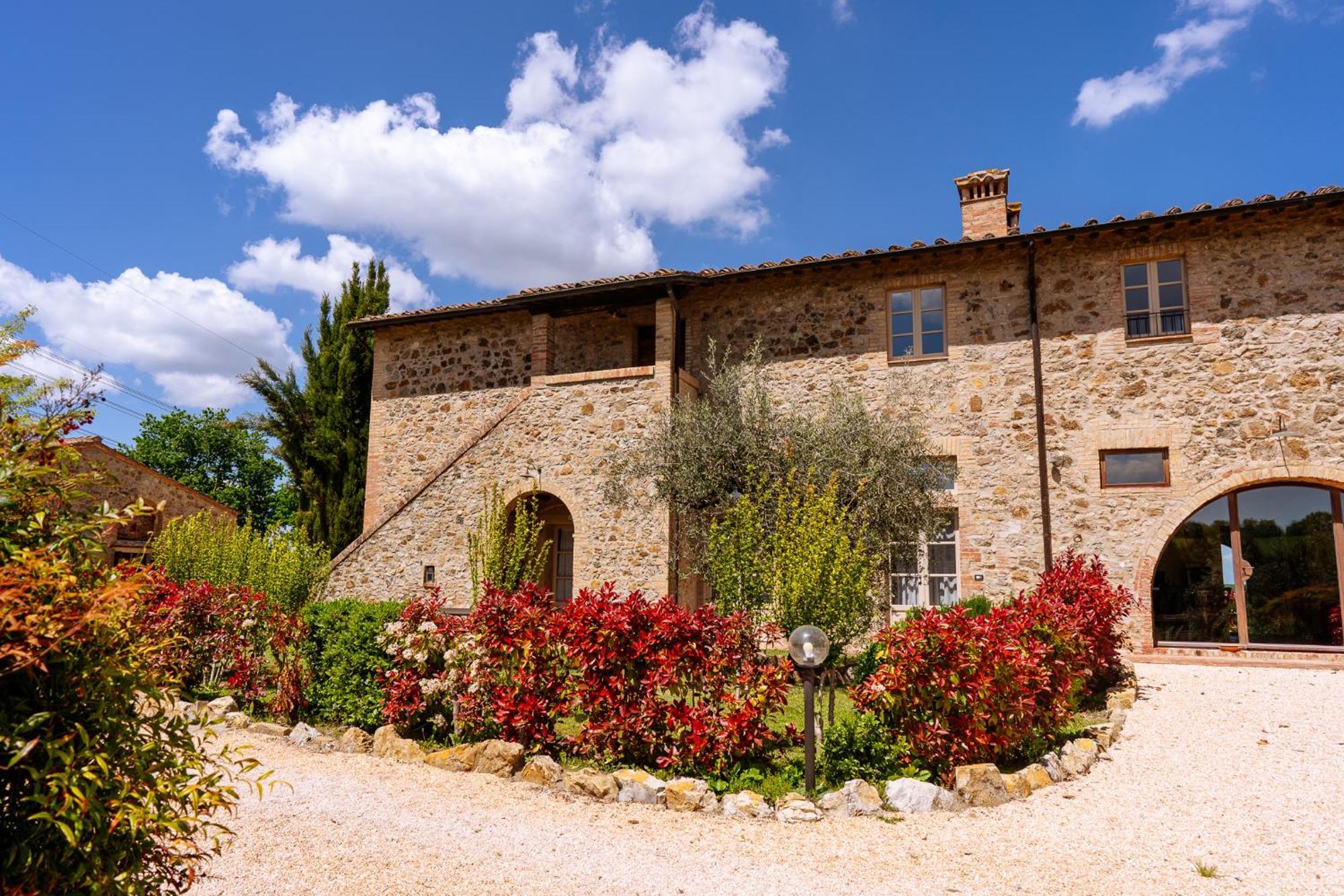 Villa Le Beringhe - Wine Pool & Relax Colle Val D'Elsa Exterior photo